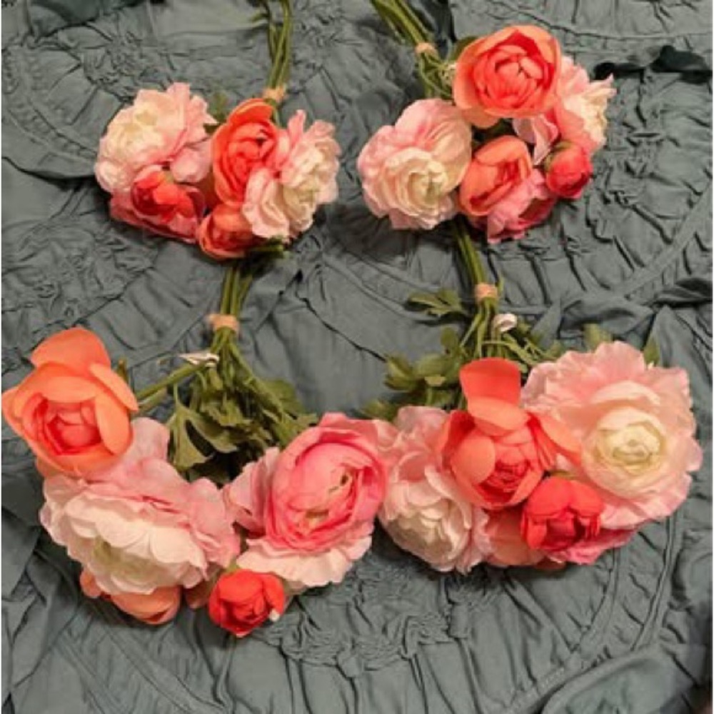 Pottery Barn 1: Faux Ranunculus / flower 💐 Bouquet  NWT - Picture 9 of 11